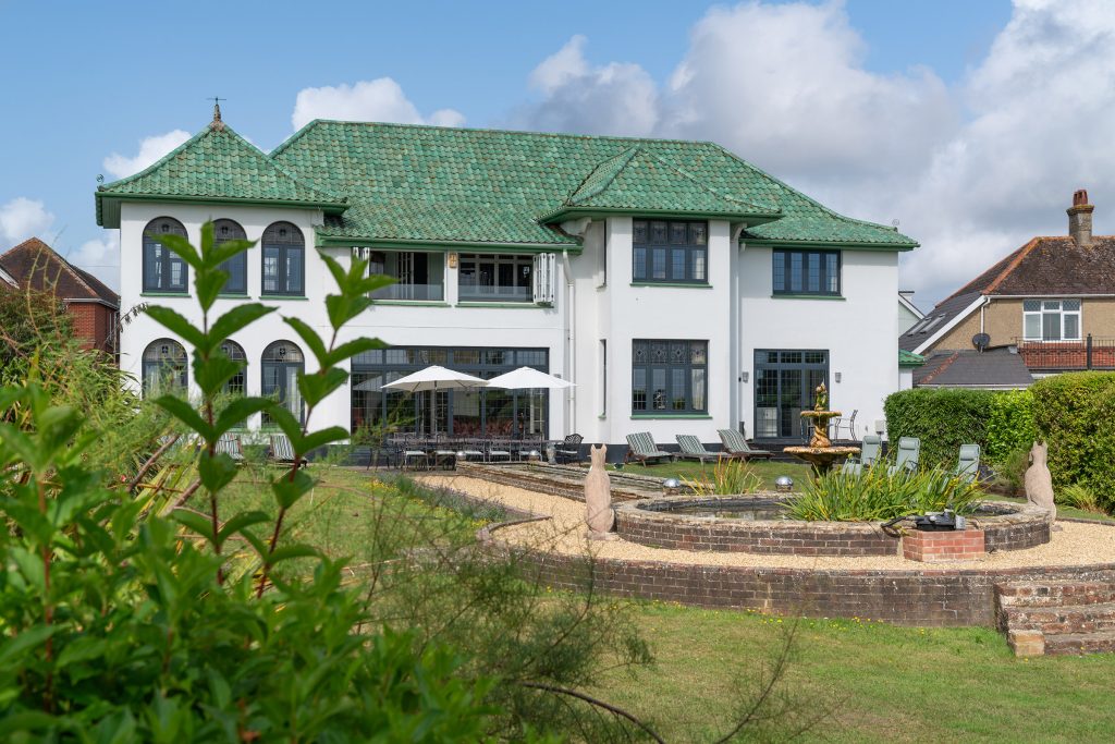 Art Deco House Outside Art Deco House Outside