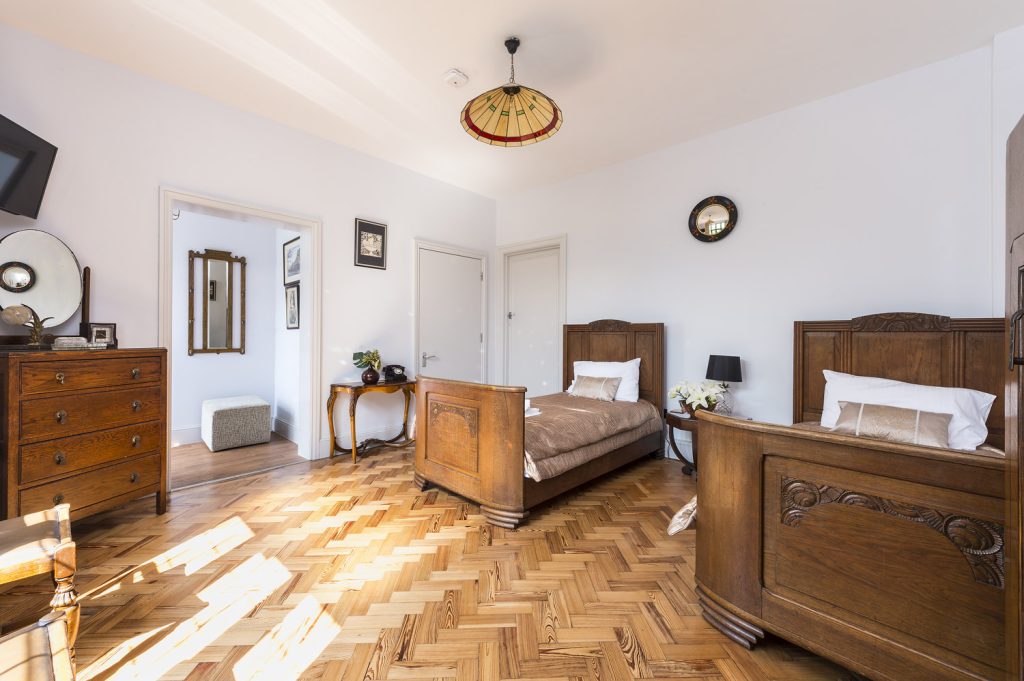 Mobility Bedroom Mobility Bedroom aka The Astor Suite