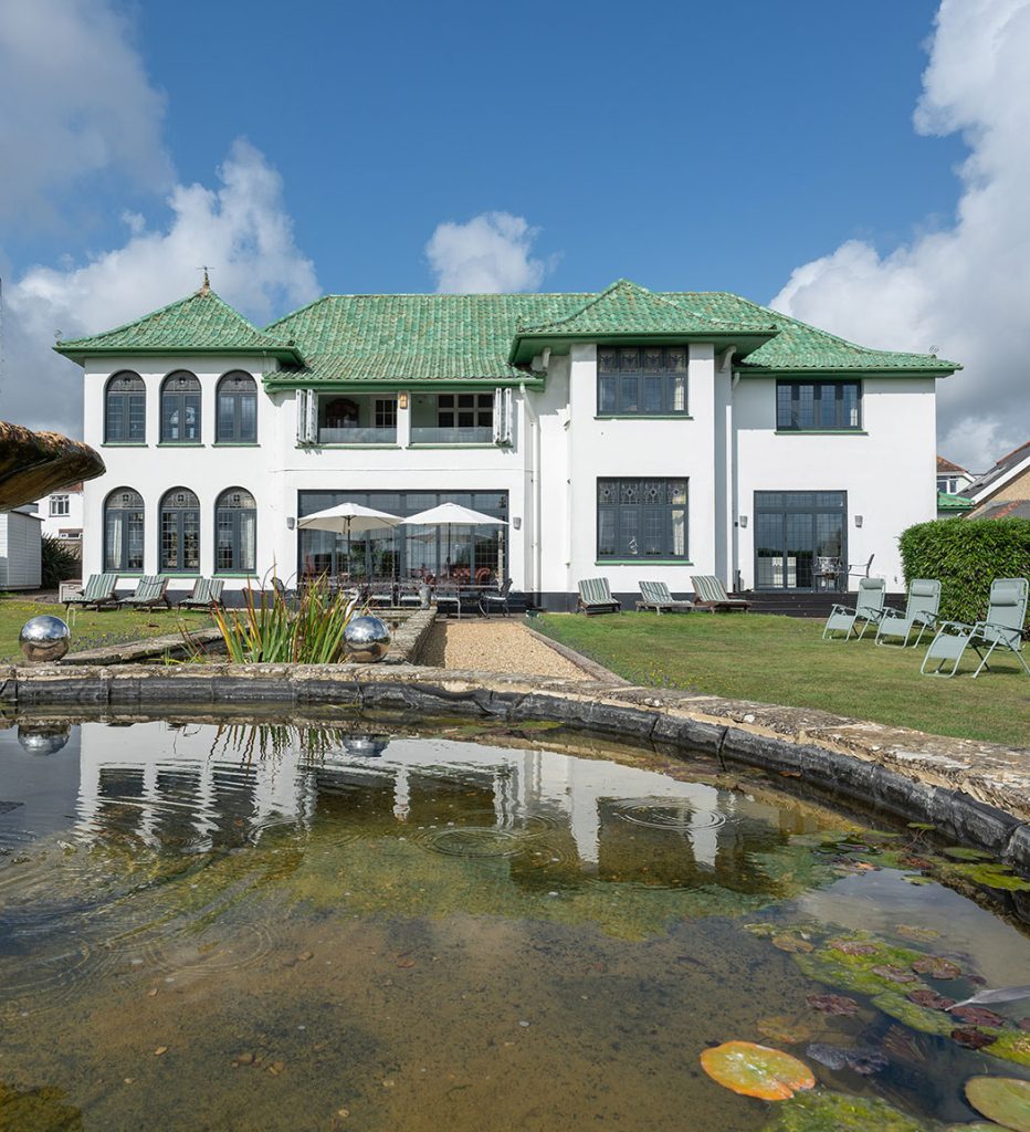 Art-Deco-House-DSC09352-mob The Art Deco House UK Main pond and house