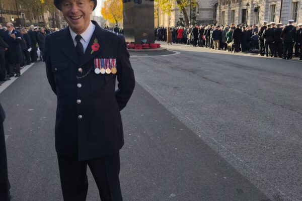 2025-11-09 09.59.24 Metropolitan Police Officer at Cenotaph wearing medals